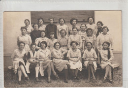 LIMOUX  - La 1ère B De L'E.P.S. ( Enseignement Primaire Supérieur ? ) De Jeunes Filles ( Carte Photo ) - Limoux