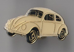 PIN'S THEME AUTOMOBILE VOLKSWAGEN  COCCINELLE  JAUNE - Volkswagen