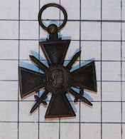 T 3/ PL 5/ 5 >Médailles & Décorations > France > Croix Du Combattant 1914 1915 > Sans Ruban > - Frankrijk