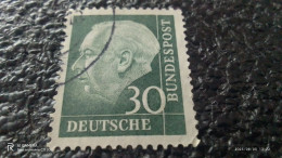 FEDERAL CUMHURİYETİ-1957       30PFG    DR. HEUSS    USED - Gebraucht