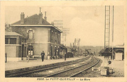 - Seine Maritime -ref-C559- Le Petit Quevilly -la Gare -gares - Ligne De Chemin De Fer -edit Riviere Bureau N°9208 - - Le Petit-Quevilly