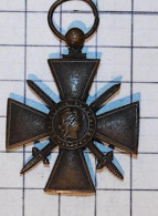 T 3/ PL 5/ 7 >Médailles & Décorations > France > Croix Du Combattant 1914 1917 > Sans Ruban > - France