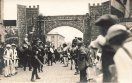 Carte Photo - Manifestation - Beaumont   - Procession  - Folklore - Carte Postale Ancienne - Demonstrations