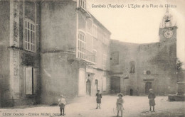 Grambois * La Place Du Château Et L'église Du Village * Villageois Enfants - Other & Unclassified