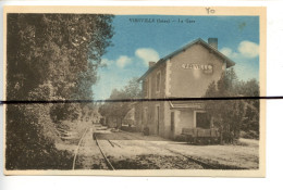 CPA COULEURS . ISERE. D38.  VIRIVILLE . La Gare . - Viriville