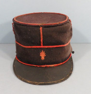 KEPI MODELE 1884 TROUPE SAPEURS POMPIERS FORME HAUTE POMPIERS DE PARIS - Casques & Coiffures