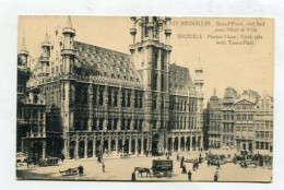 AK150466 BELGIUM - Bruxelles - Grand' Place Cote Sud Avec Hotel De Ville - Marktpleinen, Pleinen