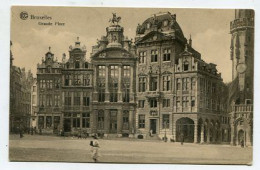 AK150471 BELGIUM - Bruxelles - Grande Place - Marktpleinen, Pleinen