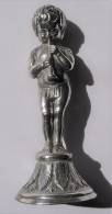 ANCIENNE SCULPTURE PETIT ANGELOT JOUANT DE LA FLUTE EN METAL ARGENTE PROPRE - Argenterie