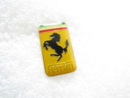 PIN'S    LOGO  FERRARI      26X15mm - Ferrari