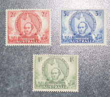 AUSTRALIA  Stamps Comms. MNH + Small Mount  SG216 217 218 1945   (R4) ~~L@@K~~ - Nuovi