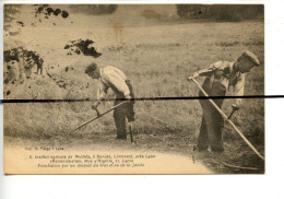 CPA. LYON. D69.  Limonest . Institut Agricole Agricole De Mutiles Près LYON . FAUCHAISON Par Un Amputé - Limonest