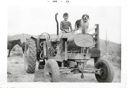 Theme Div-ref TT605- Photo 12,5cms X 9cms -arizona -etats Unis -agriculture-1956 -tracteurs - Tracteur -tractor Galion - - Traktoren