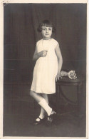 PHOTOGRAPHIE - Fille - Robe - Portrait - Carte Postale Ancienne - Fotografie