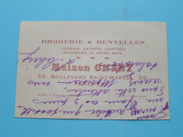 Broderie & Dentelles " Maison Chéry " 59 Blvd St. MARCEL à PARIS XIIIe France ( Zie/Voir Scans ) ( Format 12 X 8 Cm.) ! - Cartes De Visite