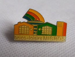 Pin's - Brico Loisirs, Migros - Pugilato