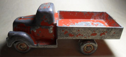 USSR. Vintage. 1940s -1950s. A Cargo Truck ZIS-150. - M - R/C Scale Models