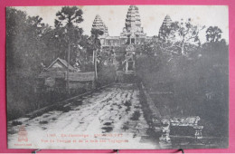 Ex Cambodge - Angkor Vat - Vue Du Temple Et De La Salle Des Voyageurs - Cambodge