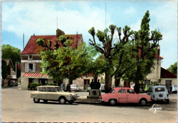 78 LA CELLE-SAINT-CLOUD - Place De L'église  - La Celle Saint Cloud