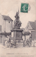 DONNEMARIE     LE MONUMENT DE 1870 1871             ENFANTS - Donnemarie Dontilly