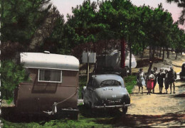 Notre Dame De Monts * Camping En Forêt * Caravane Ancienne Marque Type Modèle ? Caravaning - Autres & Non Classés