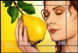 SWITZERLAND  2017 QUINCE SCENT UNUSUAL MINIATURE SHEET MS MNH - Ungebraucht