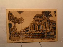 Ruines D'Ankor - Ankor Vath - Pavillon D'angle Nord Ouest Des Galeries Du 1er étage - Cambodge