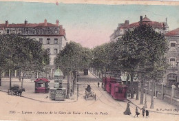 LYON      AVENUE DE LA GARE DE VAISE. PLACE DE PARIS              TRAMWAY                     COLORISEE - Lyon 9