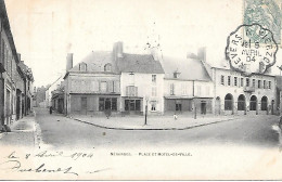 B/133               18   Nérondes     -    Place Et Hotel De Ville - Nérondes