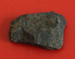 Rock Stone From Atlantic Coast Funchal Madeira Portugal, 47 G - Minéraux