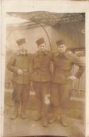 MILITARIA - Portrait D'un Groupe D'amis De Soldat - Carte Postale Ancienne - Personnages