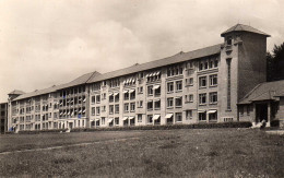 SAINT-MARTIN-DU-TERTRE  Sanatorium F. Besançon . Pavillon " La Forêt " - Saint-Martin-du-Tertre