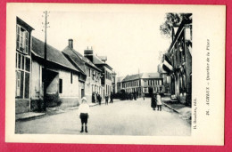 CPA (Réf (FF830)  HACHEUX (80 SOMME) Quartier De La Place - Acheux En Amienois