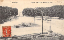 FRANCE - 63 - LEZOUX - Place Du Marché Au Bois - Carte Postale Ancienne - Lezoux