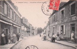 Argent Sur Sauldre -  Grande Rue Et Route De Gien - Hotel Des Voyageurs -  CPA°J - Argent-sur-Sauldre