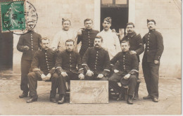 VINCENNES - Des Militaires De La 24ème Section De La Classe 1906 Posant En 1909 ( Carte Photo ) 2/2 - Vincennes