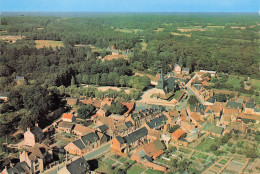 Brinon Sur Sauldre - Le Centre - L'Eglise Et Le Chateau   -  CPSM°Rn - Brinon-sur-Sauldre