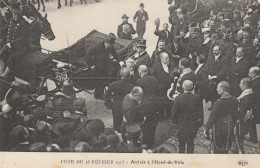 75004 - PARIS - Fête Du 18 Février 1913 - Arrivée à L' Hôtel De Ville - Personnages