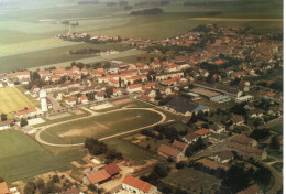 Villiers-St-Georges Belle Vue Aérienne Du Village Stade De Foot - Villiers Saint Georges