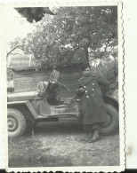 PHOTO MILITAIRE  DEVANT  JEEP  8  X 9 CM - Veicoli