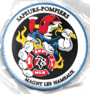 Ecusson PVC SAPEURS POMPIERS MAGNY LES HAMEAUX 78 - Pompiers