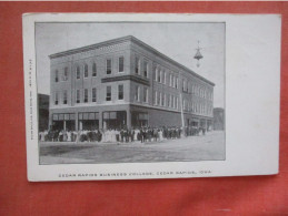 Business College.   Cedar Rapids      Iowa   Ref  6147 - - Cedar Rapids