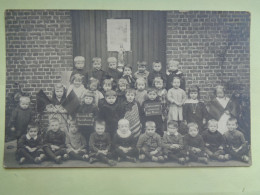 12-15-61                 CARNIERES      Soeurs De La Providence     Photo D'école - Morlanwelz