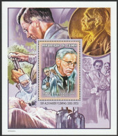 Nobel Prize Medicine - Sir Alexander Fleming -|- Guinee, 2001 - MNH . Perforated - Prix Nobel