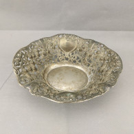 Beautiful Vintage Fruit Bowl Table Center Very Ornate Antique #0367 - Platos