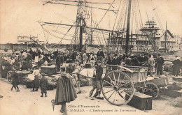 St Malo * Le Port * L'embarquement De Terreneuvas * Bateaux Pêche - Saint Malo