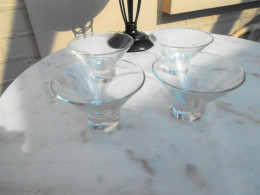 4 Jolies Coupelles En Verre Pour Dessert Ou Verrines - Glasses