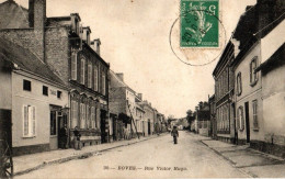 BOVES  -  Rue Victor Hugo - Boves