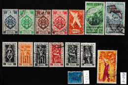 Inde Francaise 1942-1949 Lot Incluant Yv A18-A20 Et Timbre De L'Inde Avec Oblitération "Pondichery" Oblitéré O - Used Stamps