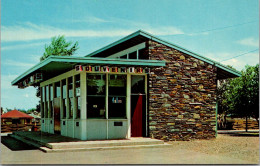 Canada Quebec Granby Zoological Garden The Souvenir And Gift Shop - Granby